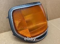 95-97 80 Series Toyota Land Cruiser FJ80 FZJ80 Front Corner Marker Light OEM