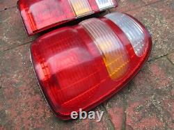 Toyota Land Cruiser Tail Lights set (pair) J100 Series 1998 2007 outers